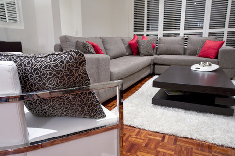 Couch set with coffe table